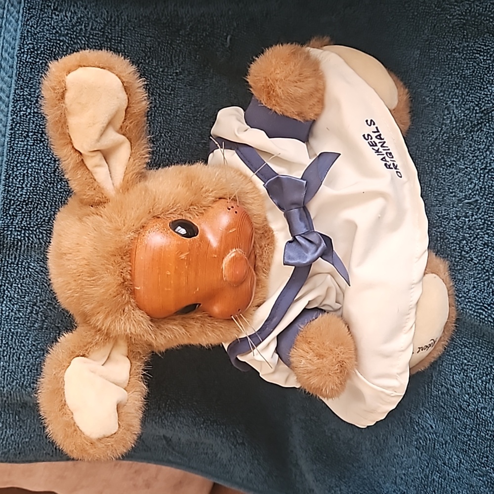 Raikes Bunny, Original Applause edition
